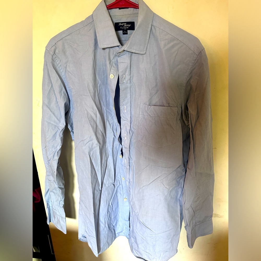 Thompson Shirtings by J Crew blue men’s dress button down shirt. Size medium.